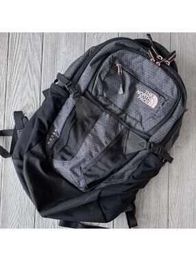 The North Face Women's Recon Luxe Backpack Black Rose Gold Laptop 30L
